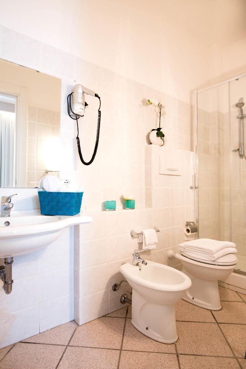 Hotel Mediterraneo Lido di Latina Buitenkant foto